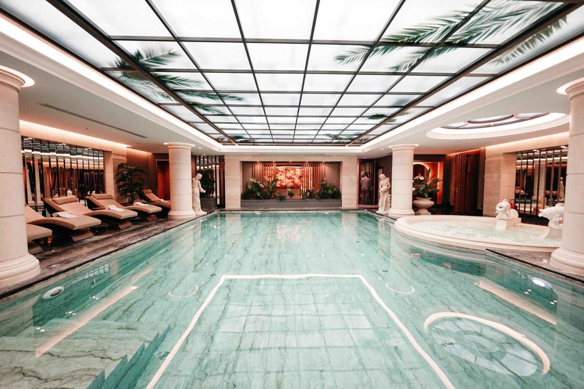 Xheko Imperial Luxury Hotel & Spa Tirana Eksteriør billede The Spa at The Landmark