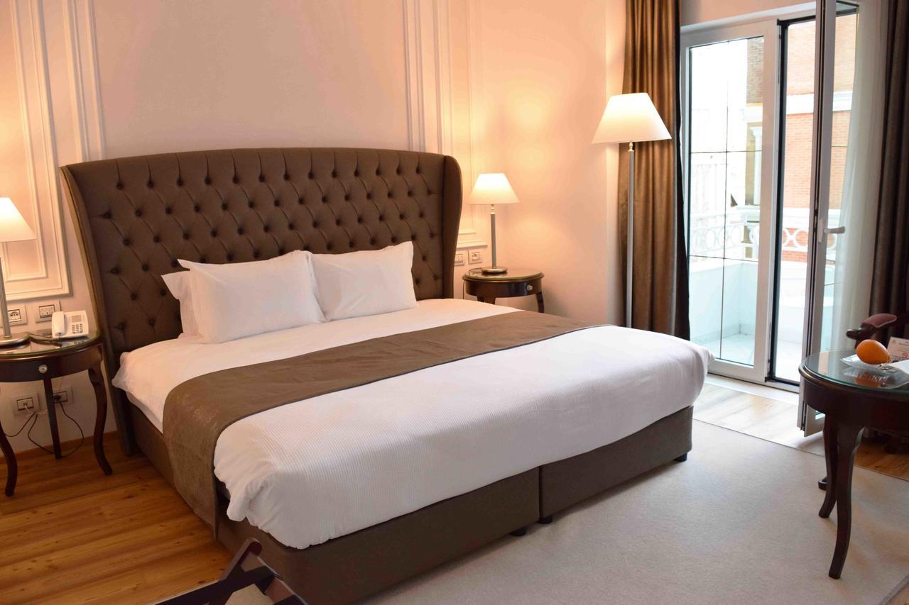 Xheko Imperial Luxury Hotel & Spa Tirana Eksteriør billede Deluxe Room
